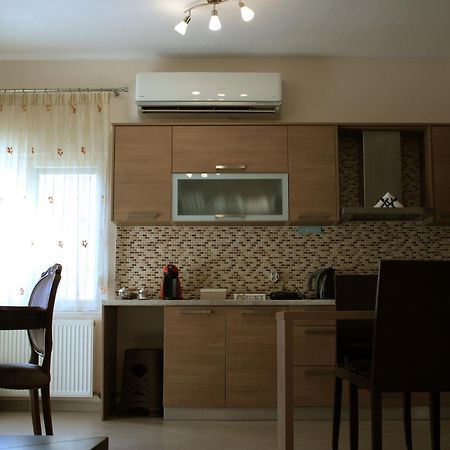 Alice Apartment Alexandroupolis Exteriör bild